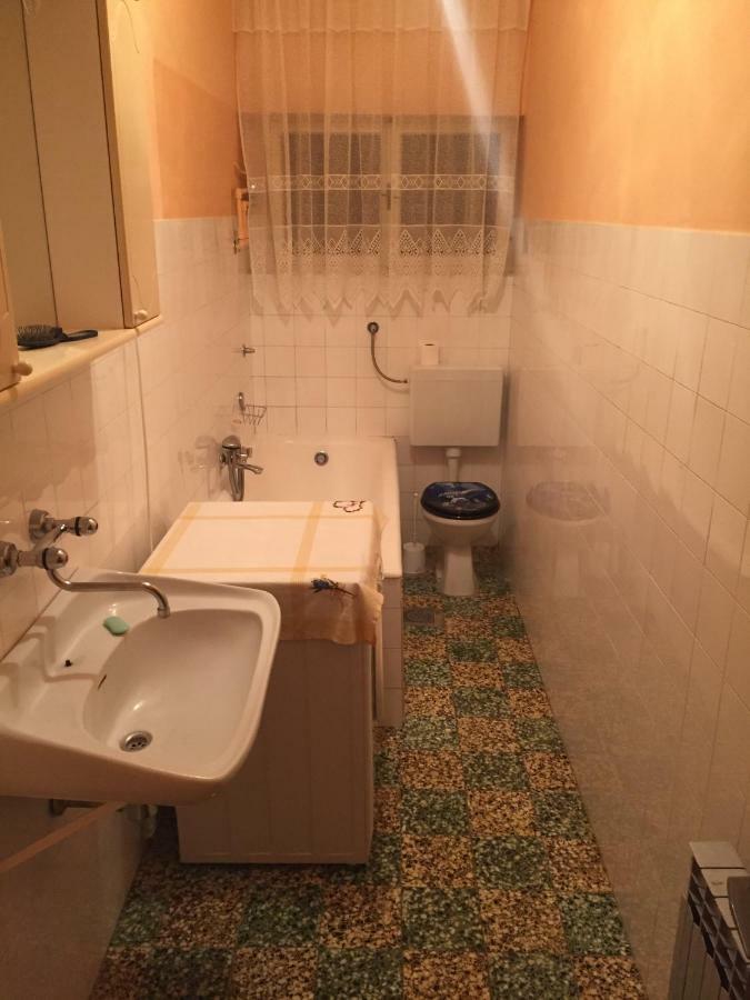 Apartman Frane 6+2 Brodarica  Eksteriør bilde